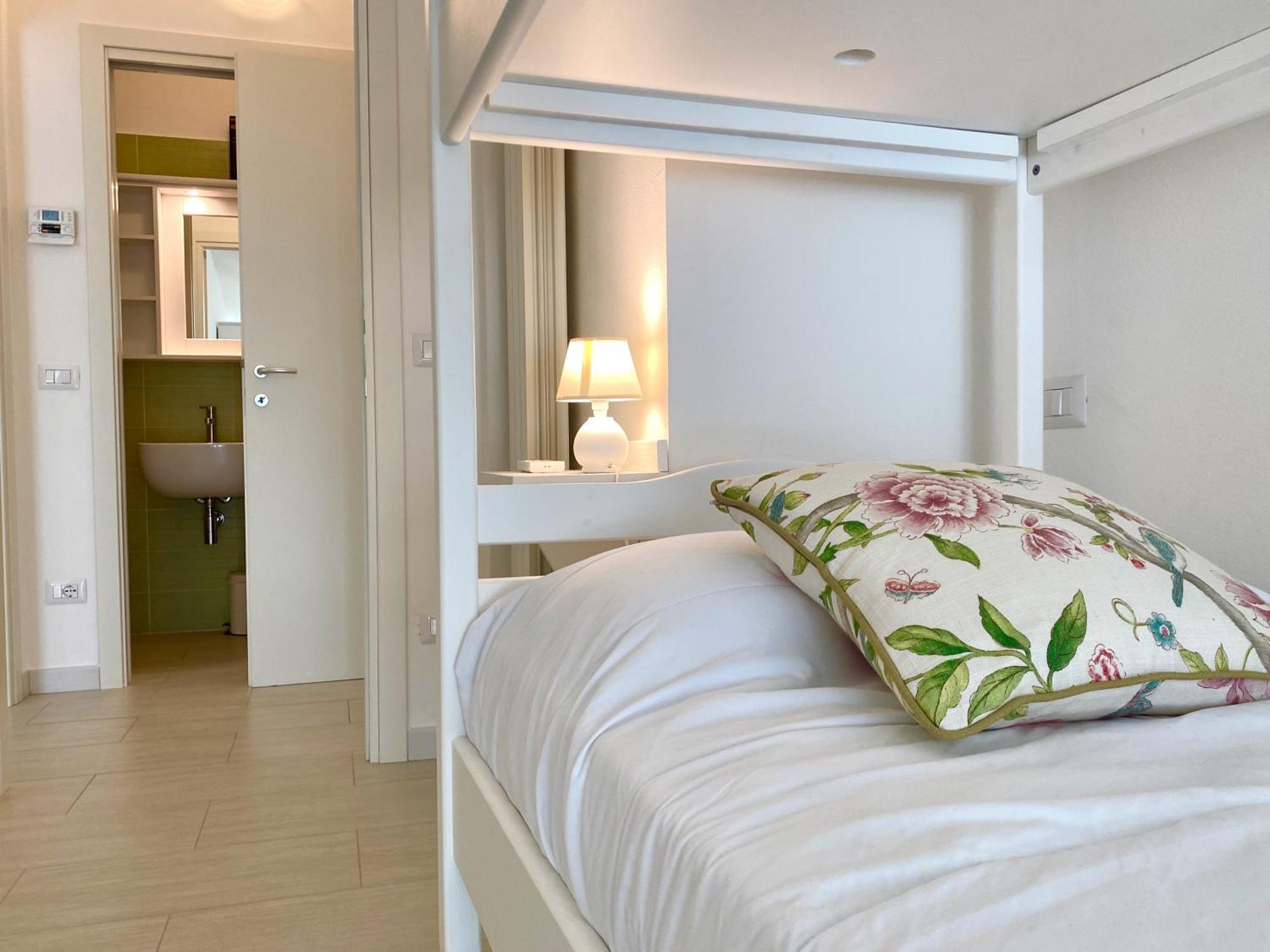 Il Castelluccio Apartment Сан Винченцо Екстериор снимка